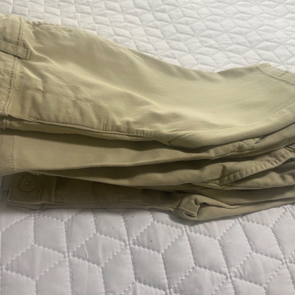 LOT OF 4 Girls School Uniform Shorts size 6X/ 7 SMALL/ MEDIUM - Picture 4 of 6